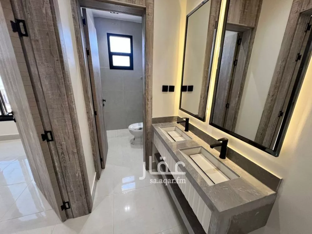 3 bedroom floor in Al Maizilah 5
