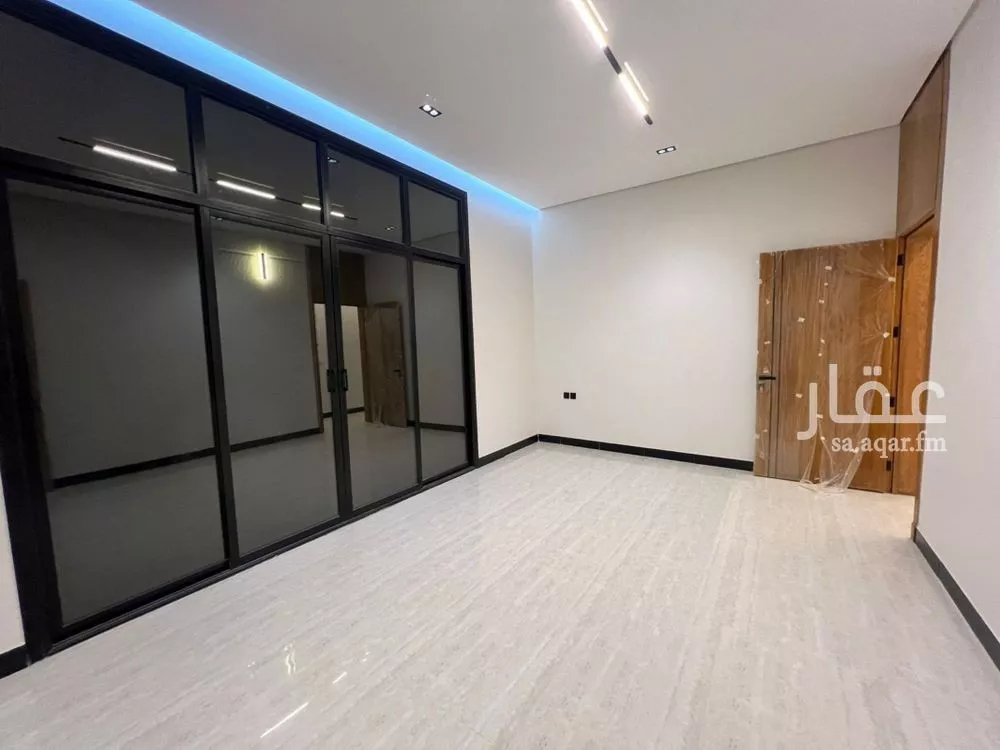 فيلا 5 غرف في الرمال 2