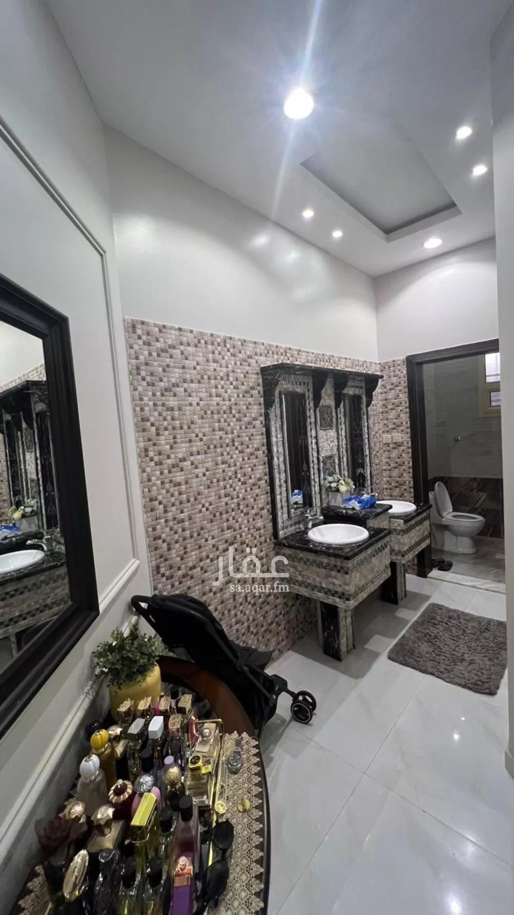 فيلا 5 غرف في العارض 2