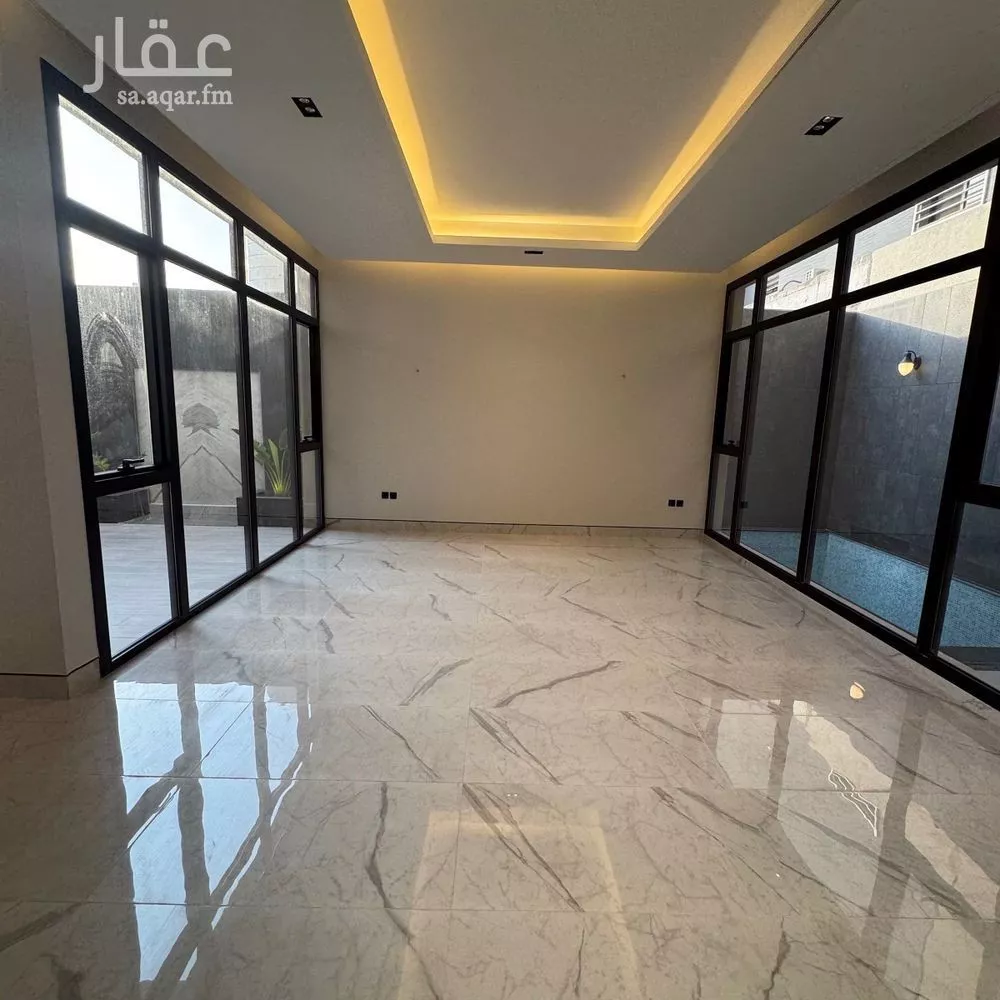 فيلا 5 غرف في النرجس 4