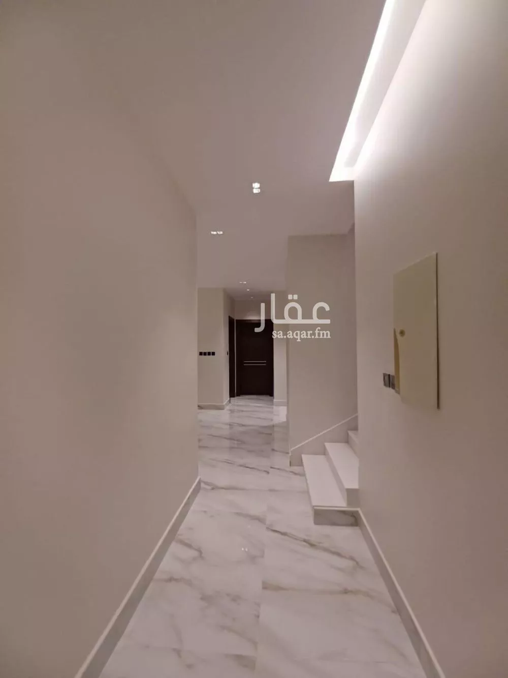 فيلا 4 غرف في العارض 2