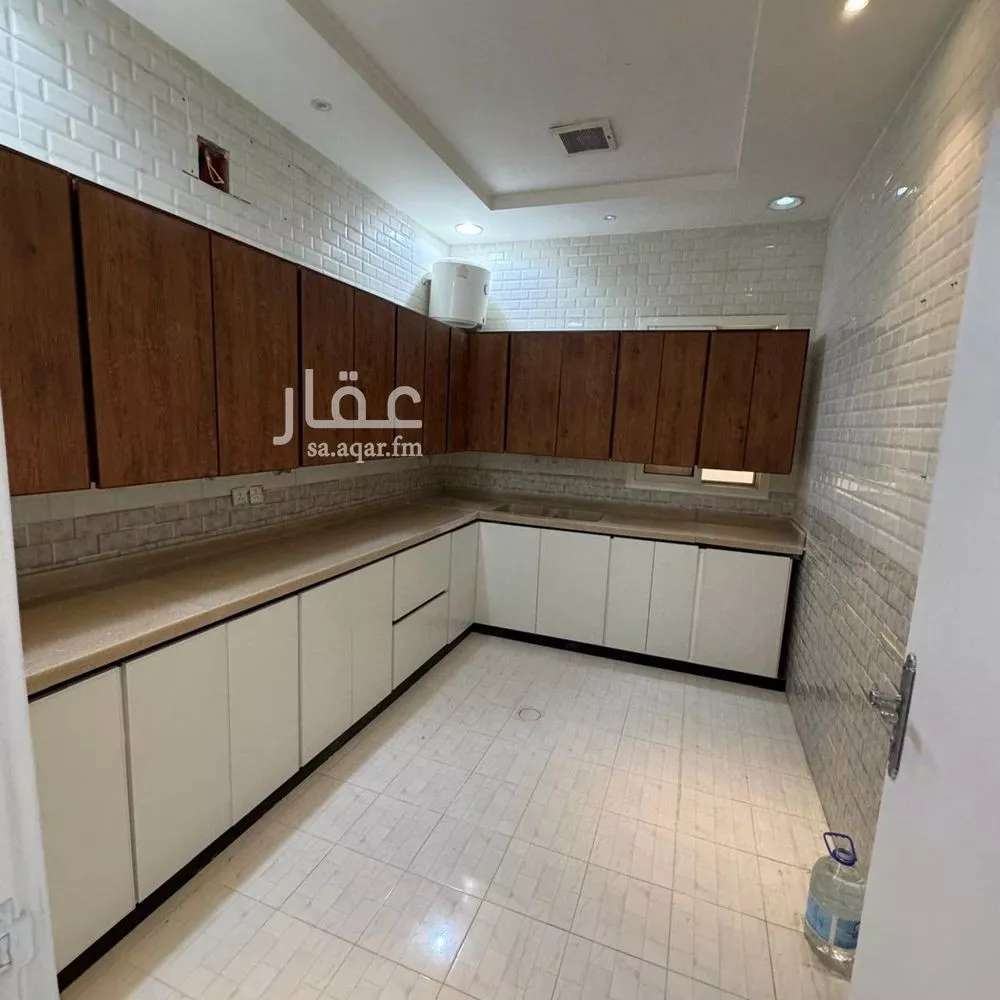 دور 3 غرف في الملقا 4