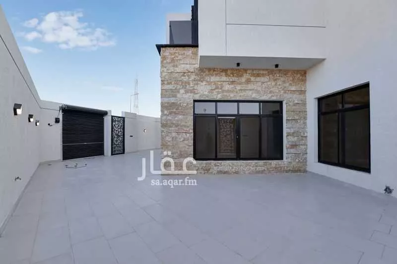 4 bedroom villa in Okaz, Riyadh 27