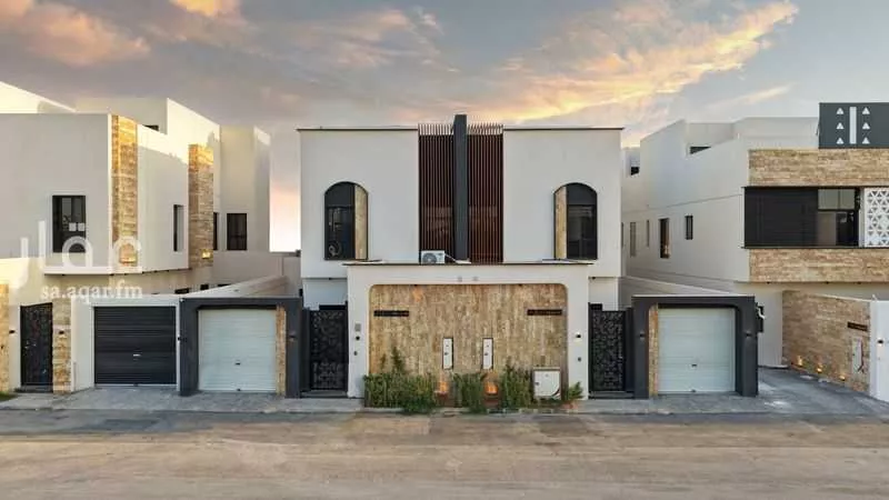 4 bedroom villa in Okaz, Riyadh 5