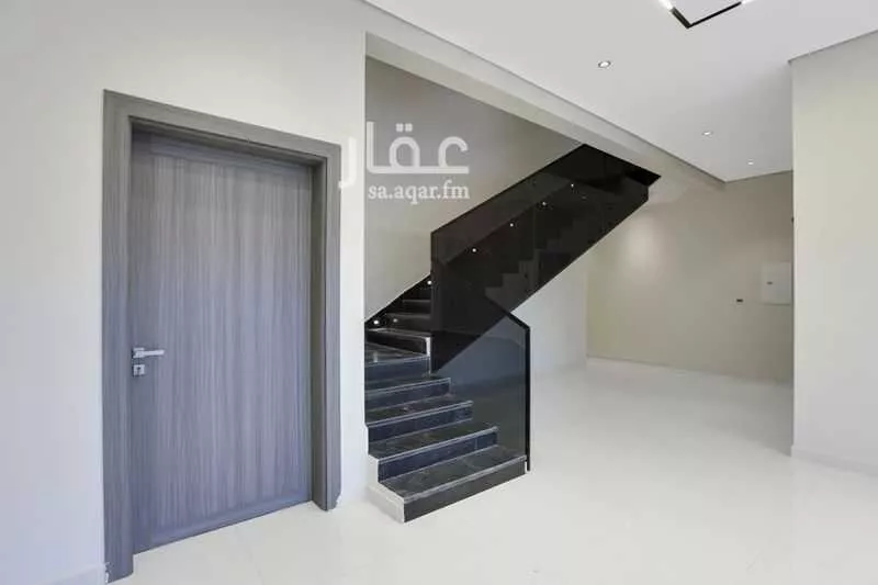 4 bedroom villa in Okaz, Riyadh 19