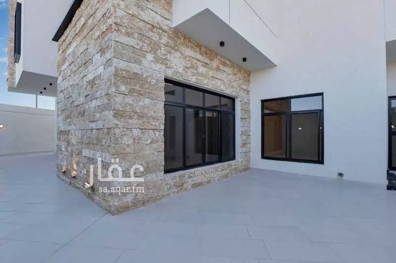 4 bedroom villa in Okaz, Riyadh 25