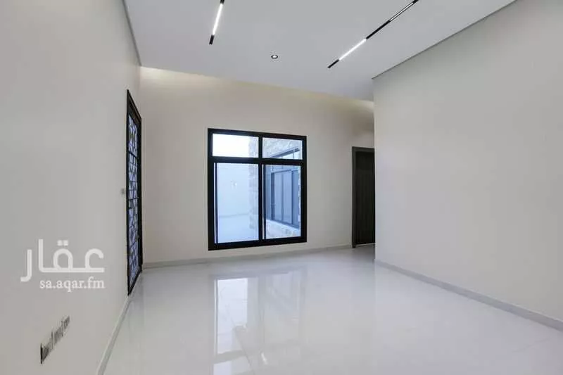 4 bedroom villa in Okaz, Riyadh 17