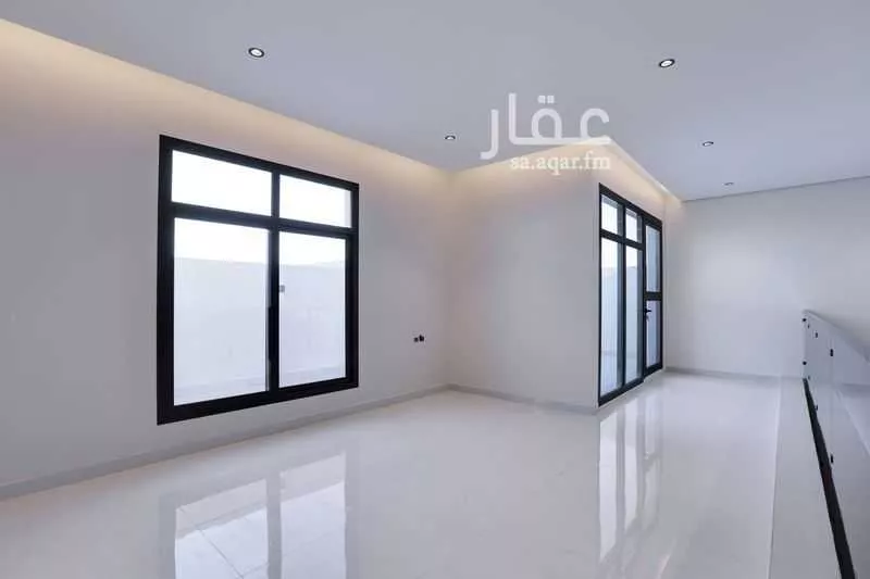 4 bedroom villa in Okaz, Riyadh 8