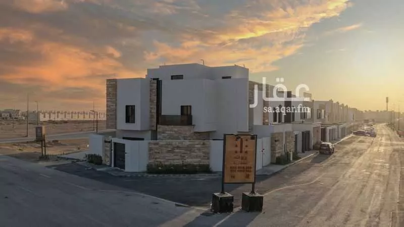 4 bedroom villa in Okaz, Riyadh 15