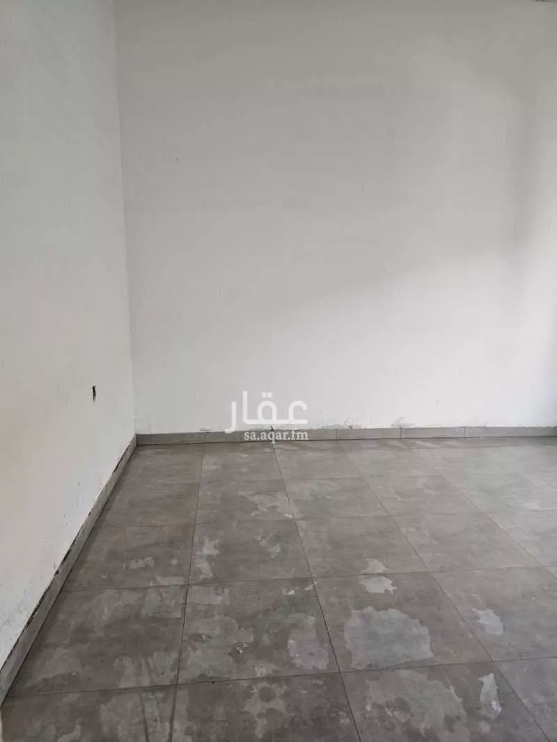 عمارة 1530 م² في المصانع 1