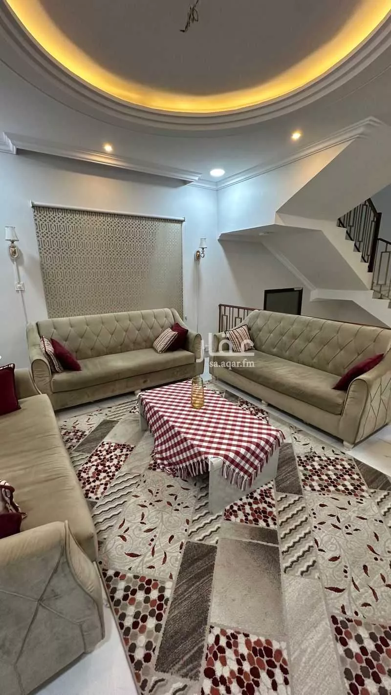 فيلا 9 غرف في الصواري 4