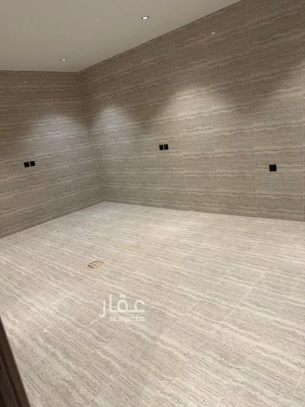 5 bedroom floor in Ash Sharq 3