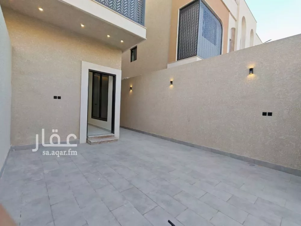 فيلا 5 غرف في الرمال 4