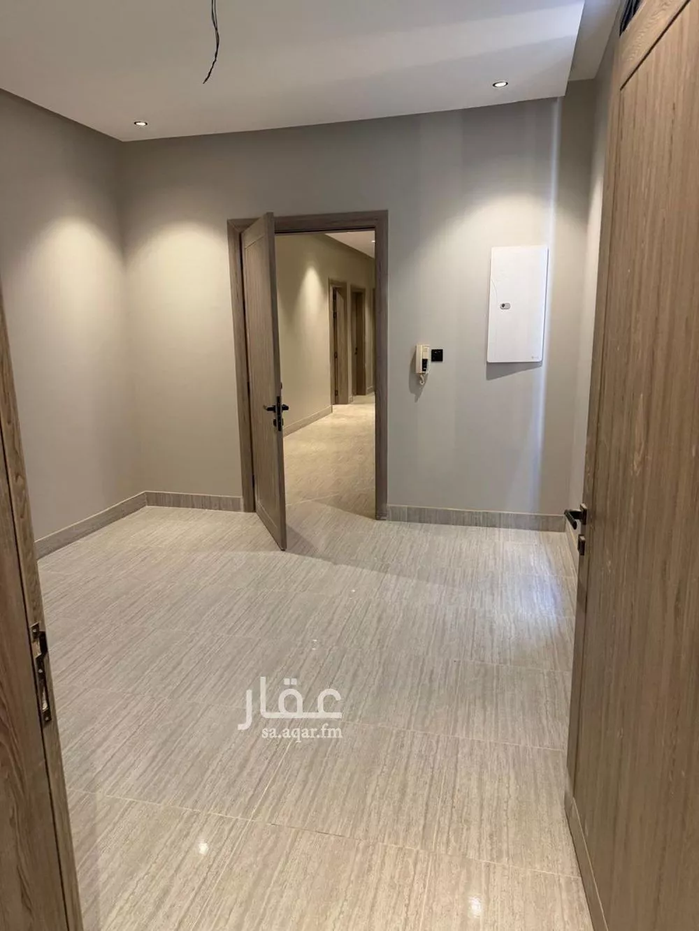5 bedroom floor in Ash Sharq 4