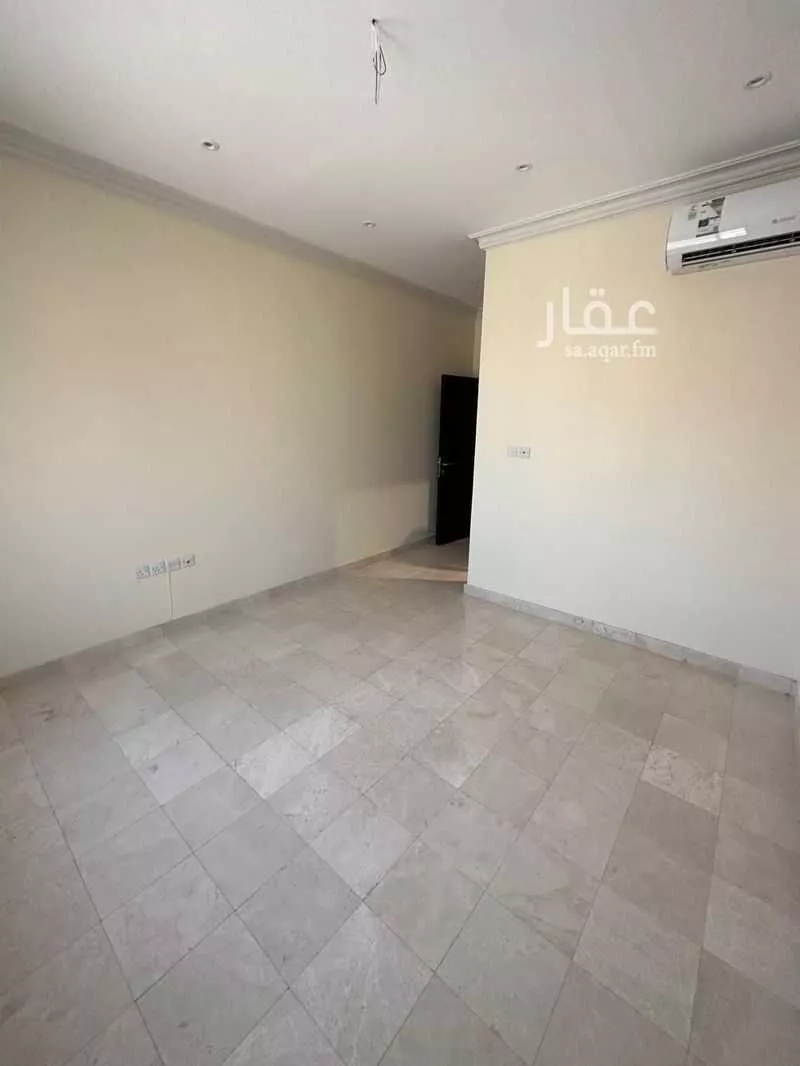 5 bedroom apartment in Al Hamra 4