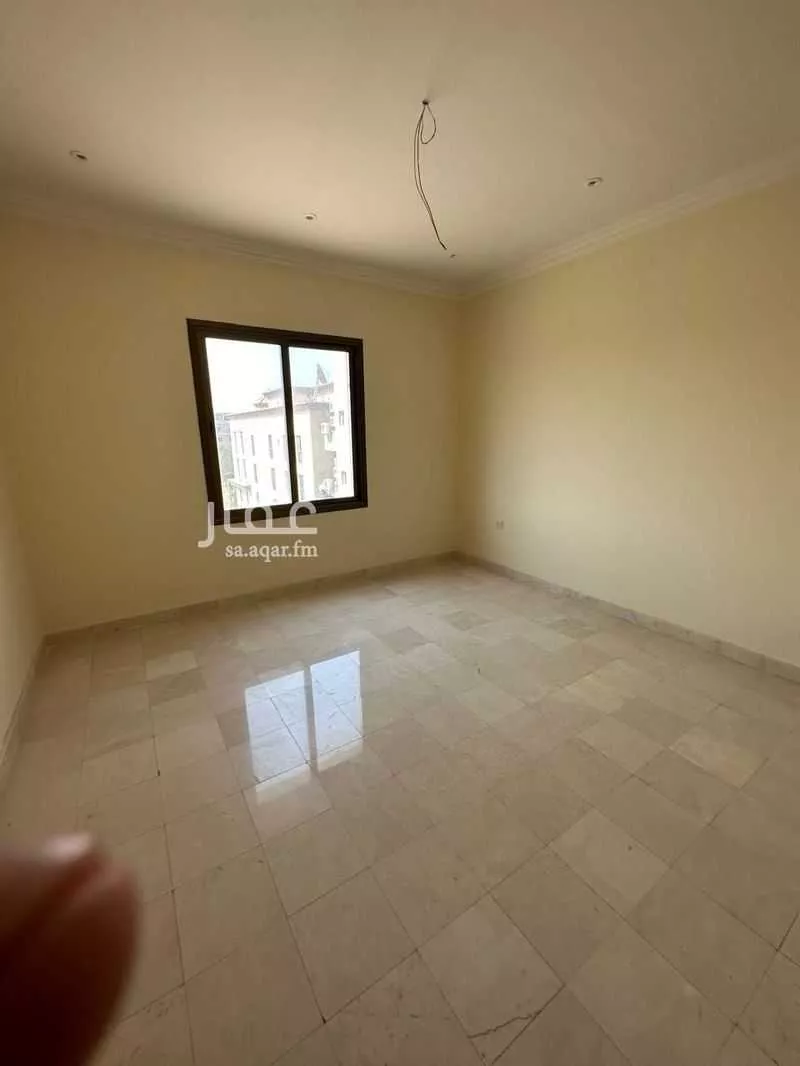 5 bedroom apartment in Al Hamra 3