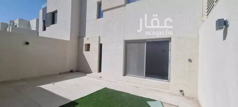 فيلا 5 غرف في النرجس 4