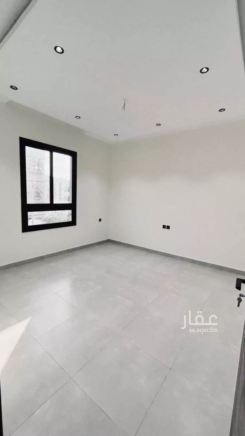 شقة 5 غرف في الصفا 5