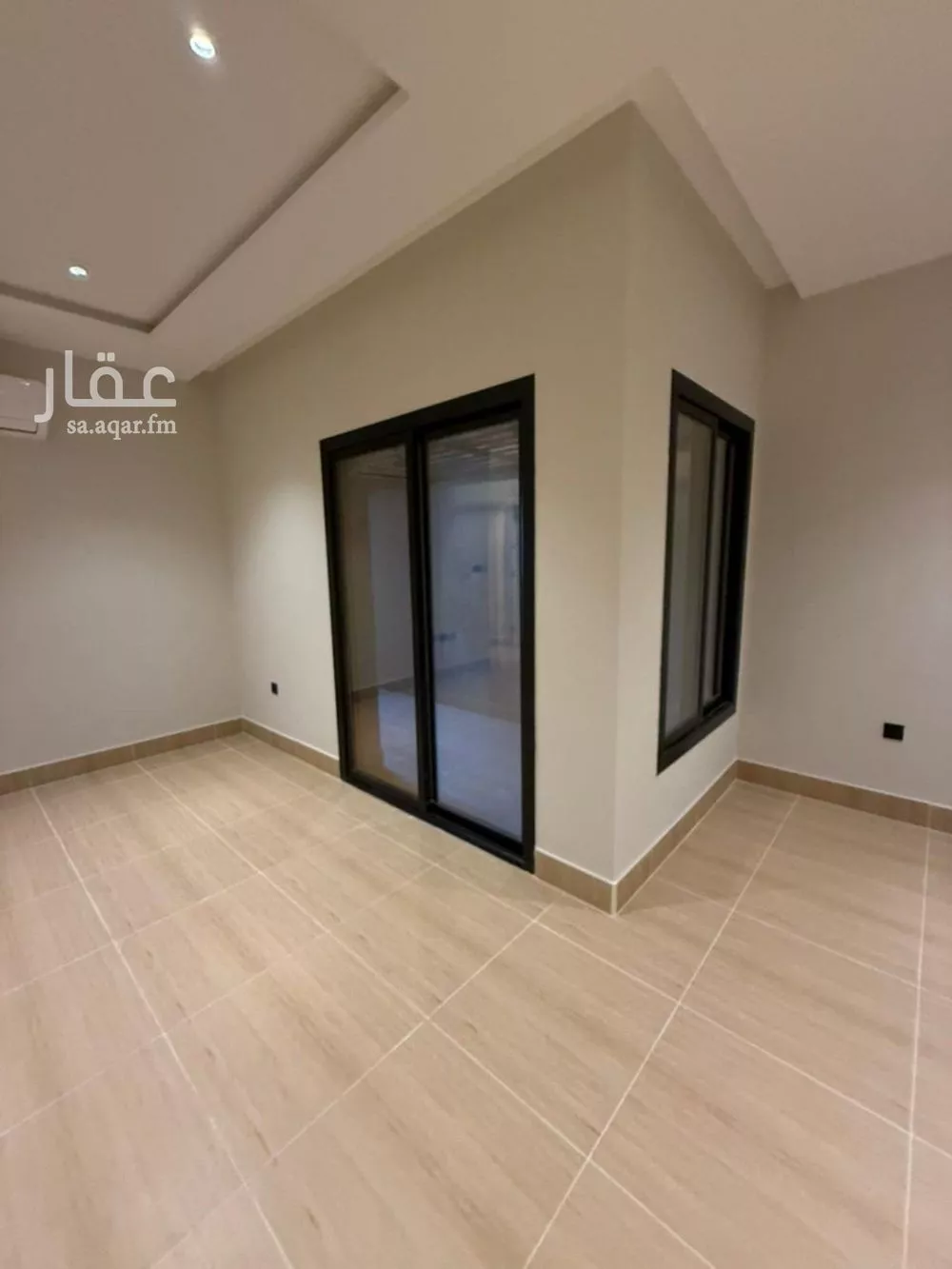 شقة 3 غرف في السيف 5