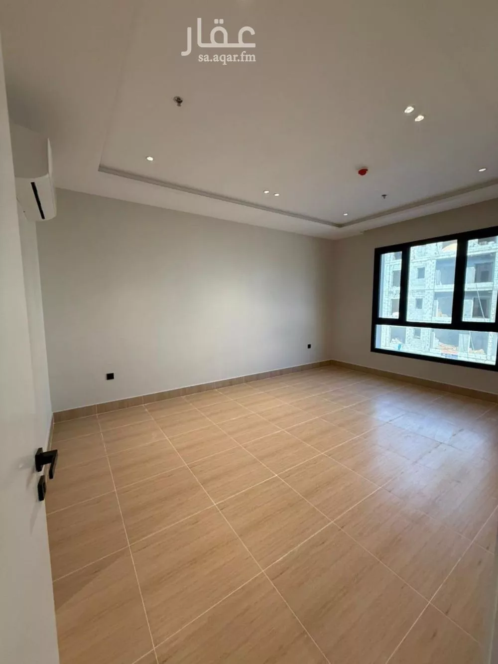 شقة 3 غرف في السيف 4