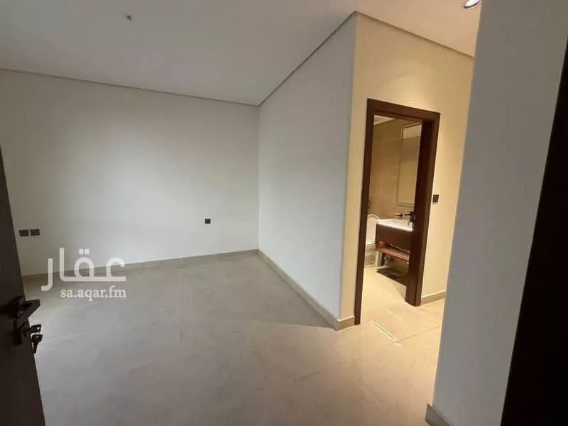 فيلا 5 غرف في العارض 1