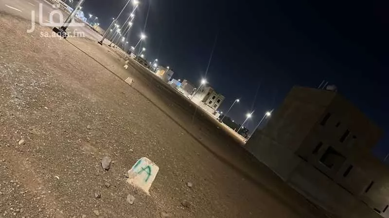 أرض 375 م² في خاخ 2