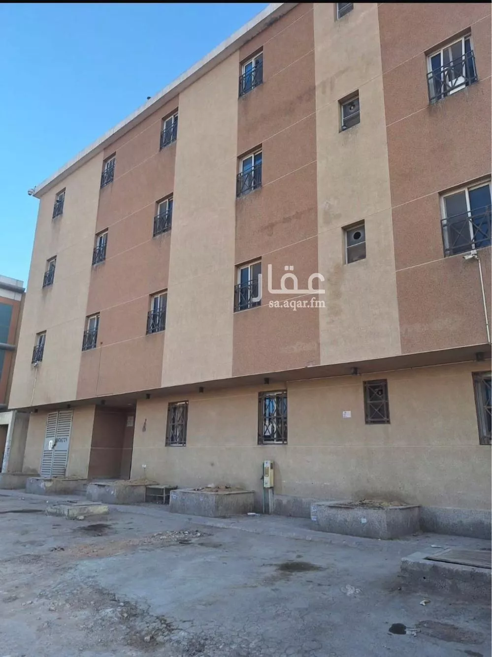 756 sqm building in Al Yarmouk