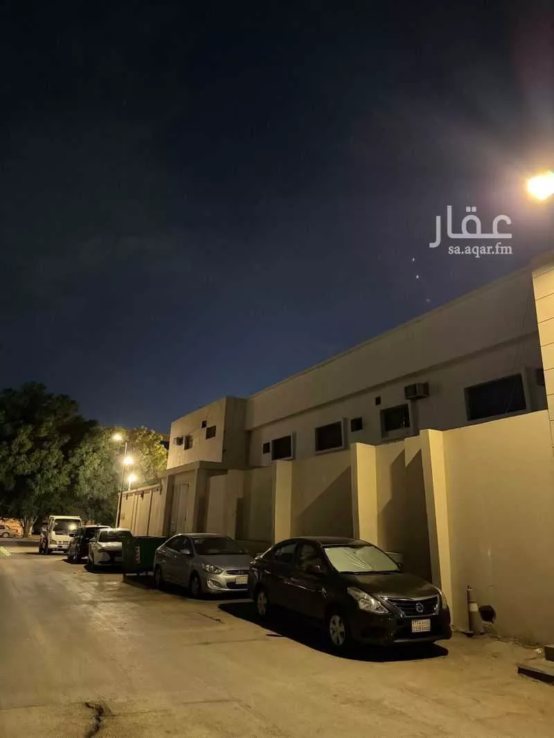 عمارة 1050 م² في الملك فهد 2