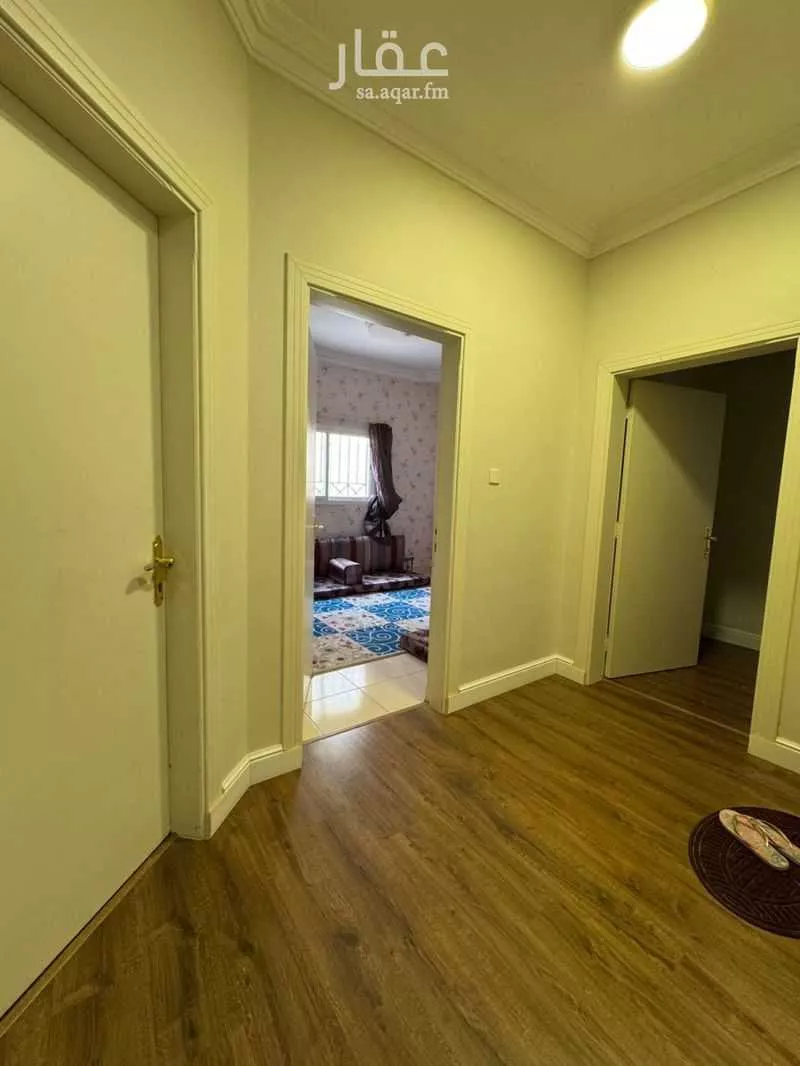 شقة 4 غرف في الملقا 2