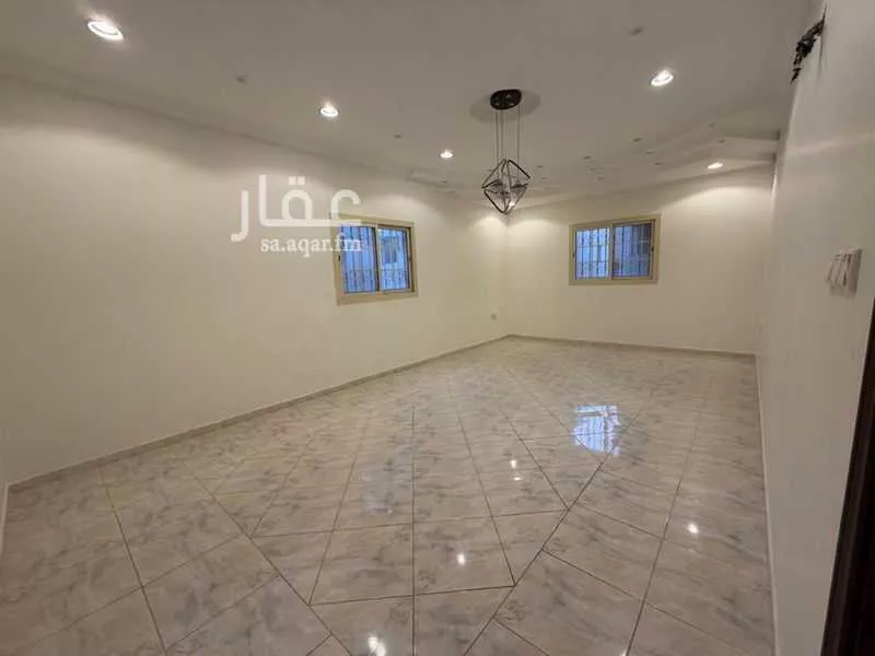 شقة 8 غرف في الصفا 4