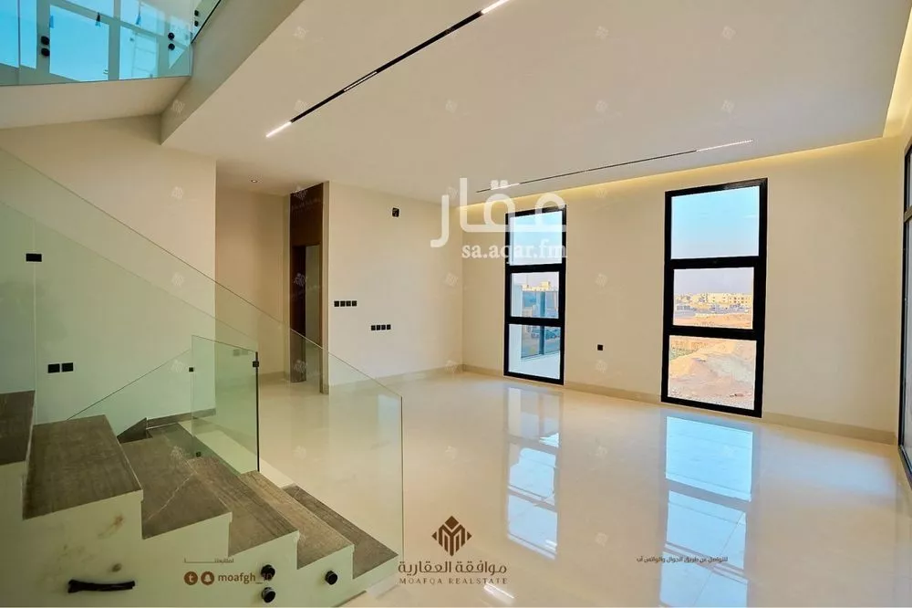 5 bedroom villa in Al Mahdiyyah 2