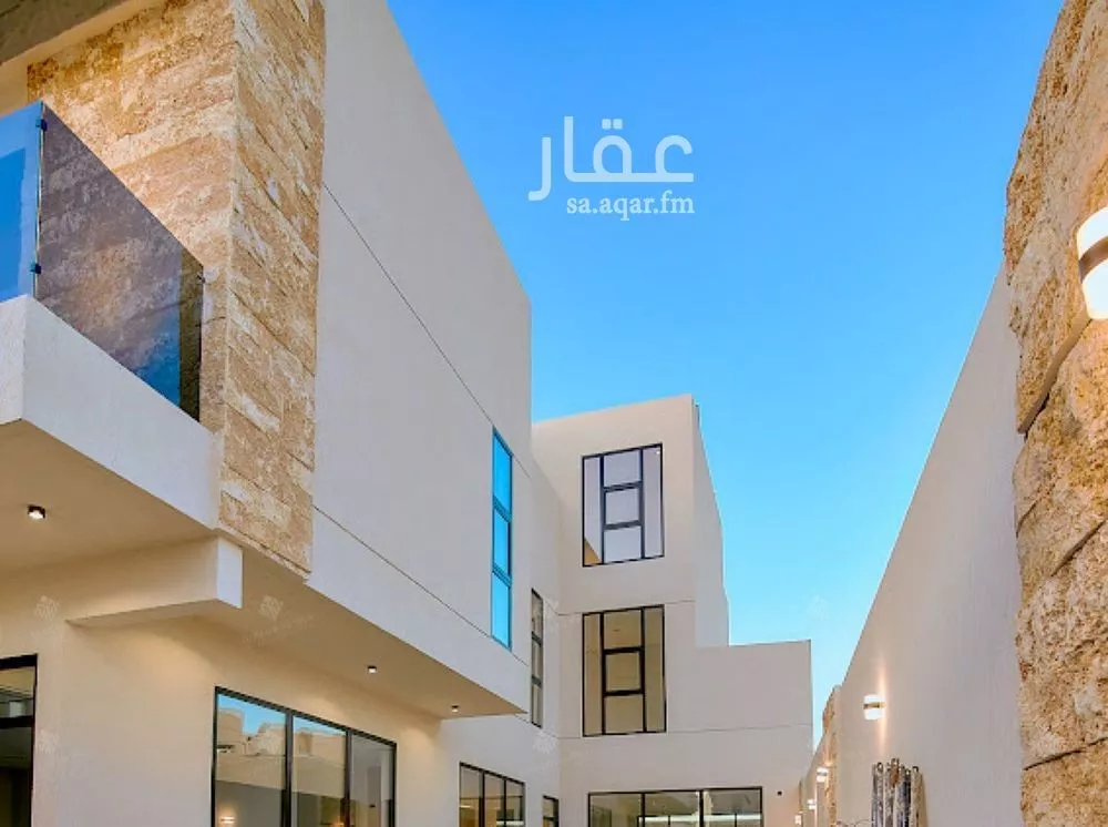 5 bedroom villa in Al Mahdiyyah 4