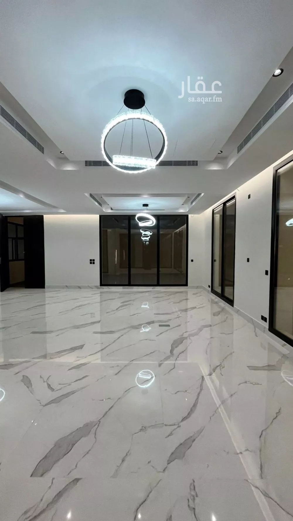 5 bedroom villa in Al Mahdiyyah 4