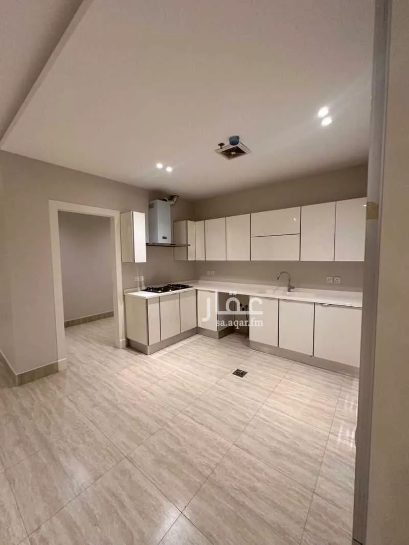 شقة 3 غرف في الحمرا 2