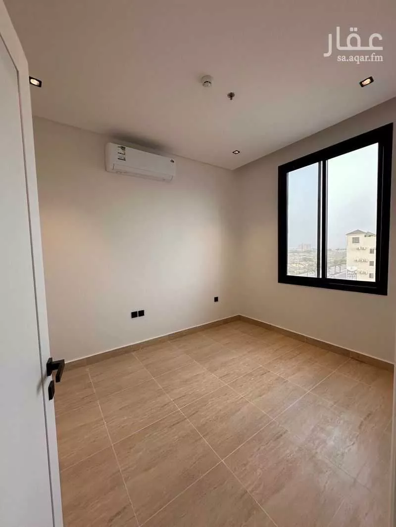 شقة 4 غرف في الحمرا 3