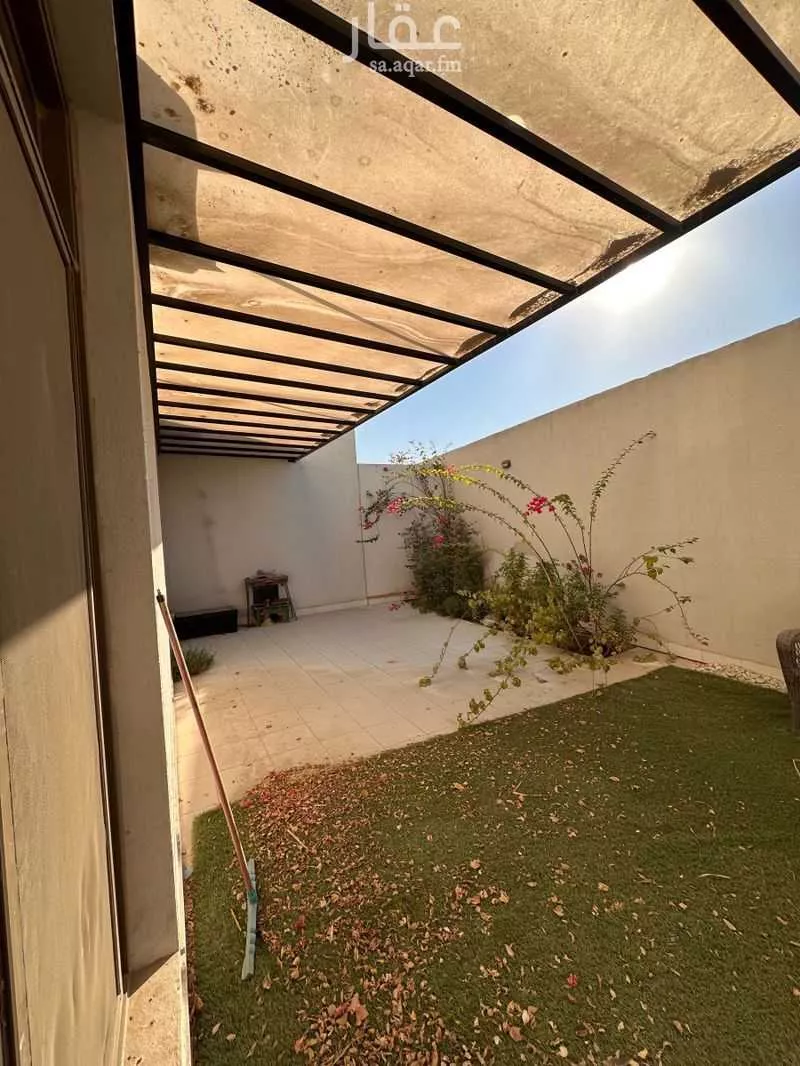 شقة 3 غرف في الحمرا 4