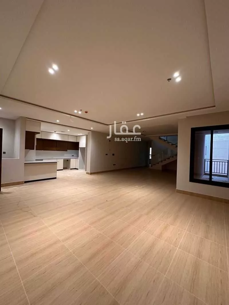 شقة 4 غرف في الحمرا 1