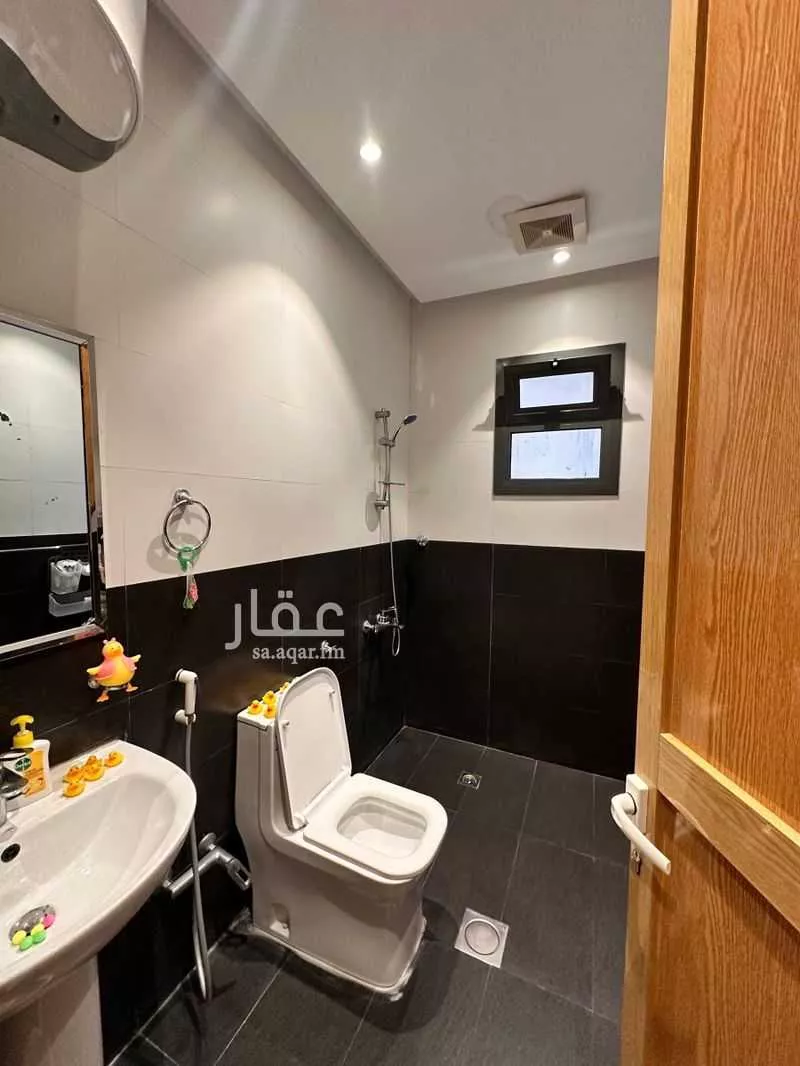 شقة 3 غرف في الحمرا 4