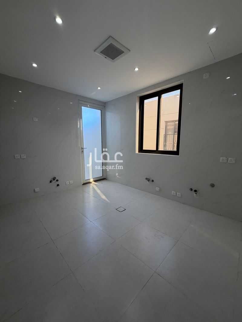 3 bedroom apartment in At Tahliyah, Eastern Province 8