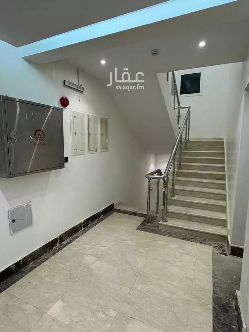 5 bedroom office in Al Marwa, Riyadh 9