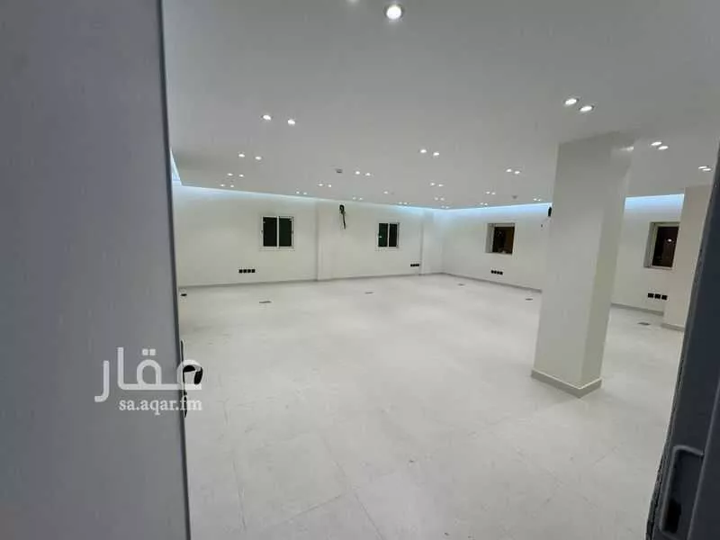 550 sqm office in Al Marwa 2