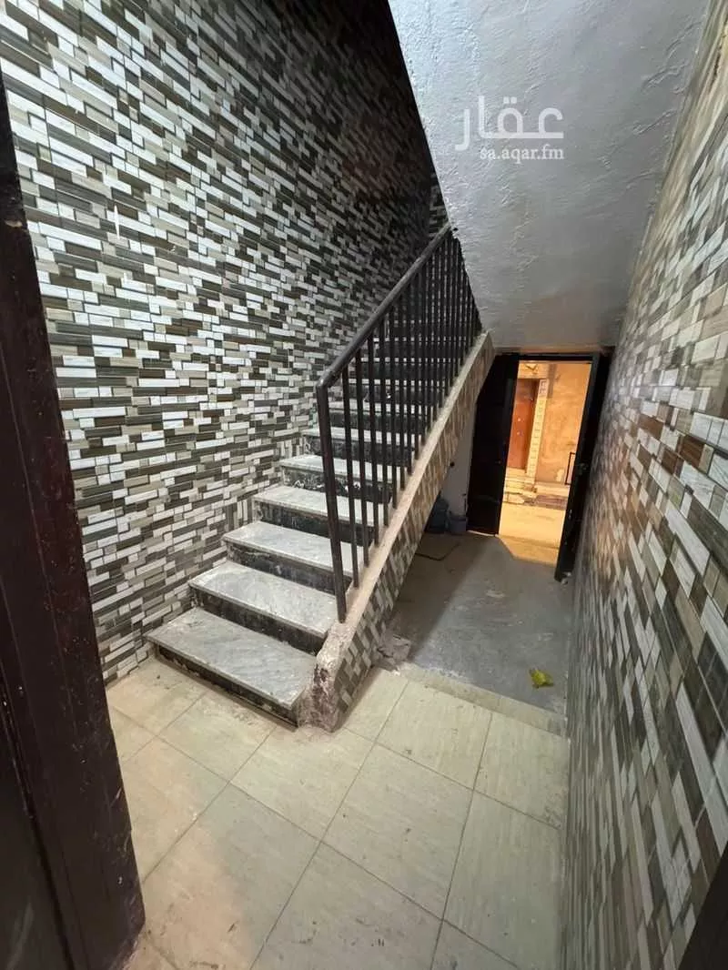 عمارة 136 م² في اليمامة 3