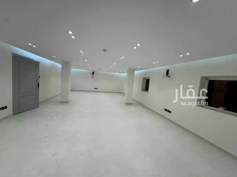 550 sqm office in Al Marwa 4