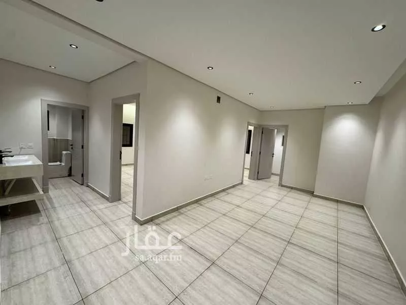 3 bedroom apartment in Al Yamamah 1