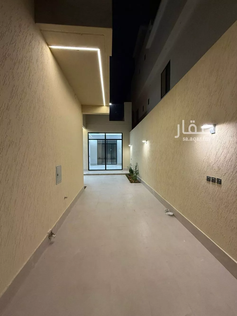 فيلا 8 غرف في المهدية 5