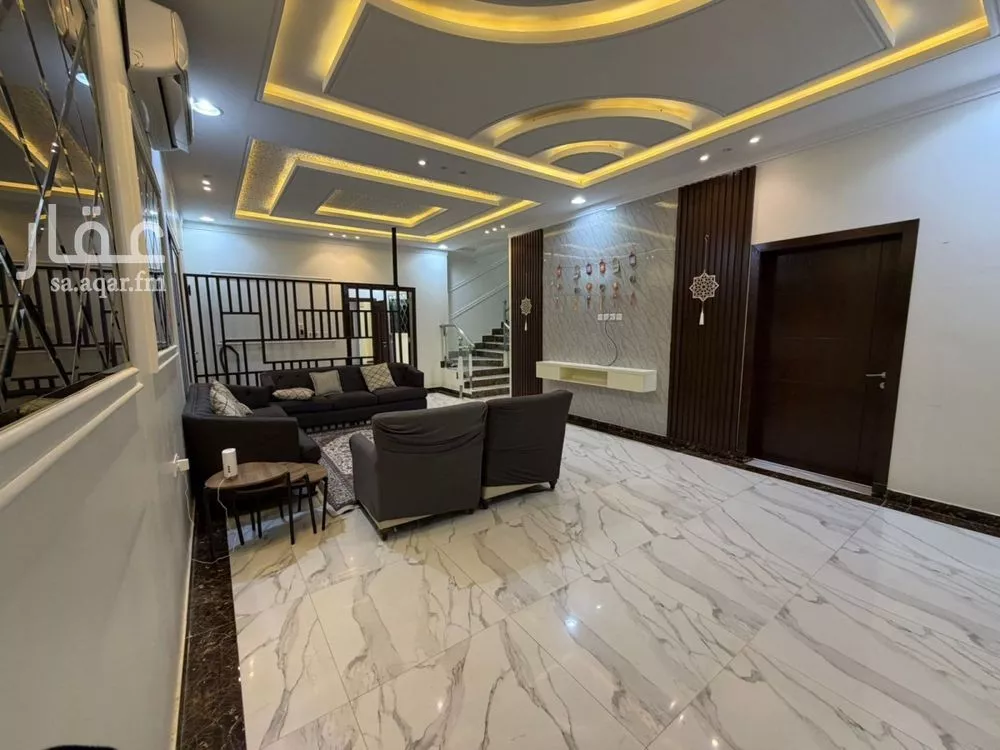 6 bedroom apartment in Al Mahdiyyah 1