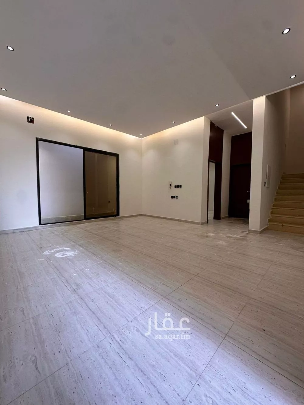 فيلا 5 غرف في طويق 4