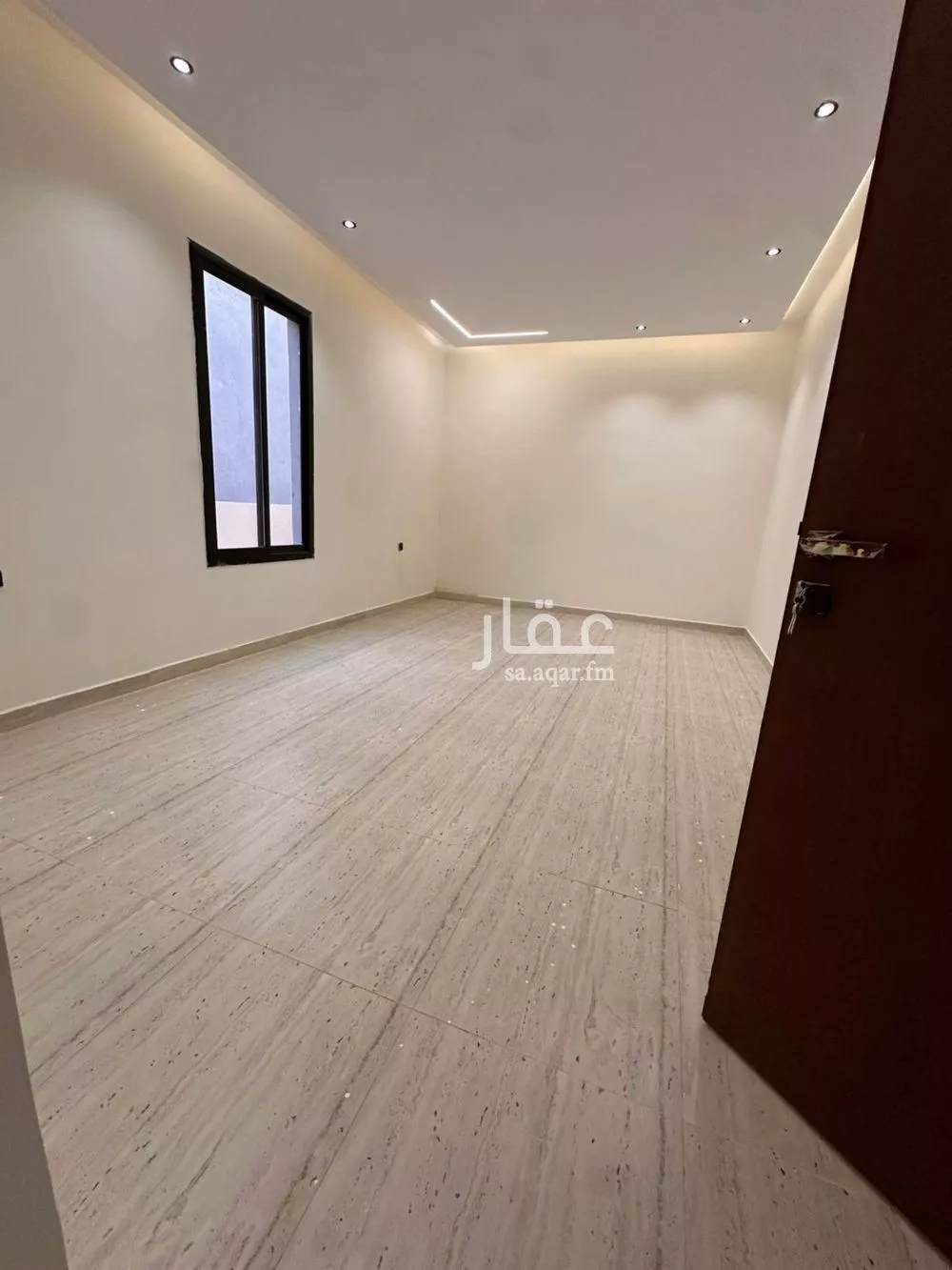 فيلا 5 غرف في طويق 5