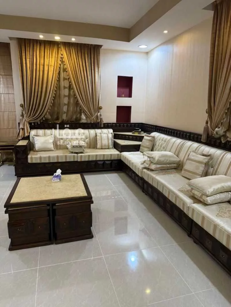 شقة 5 غرف في هجر 4