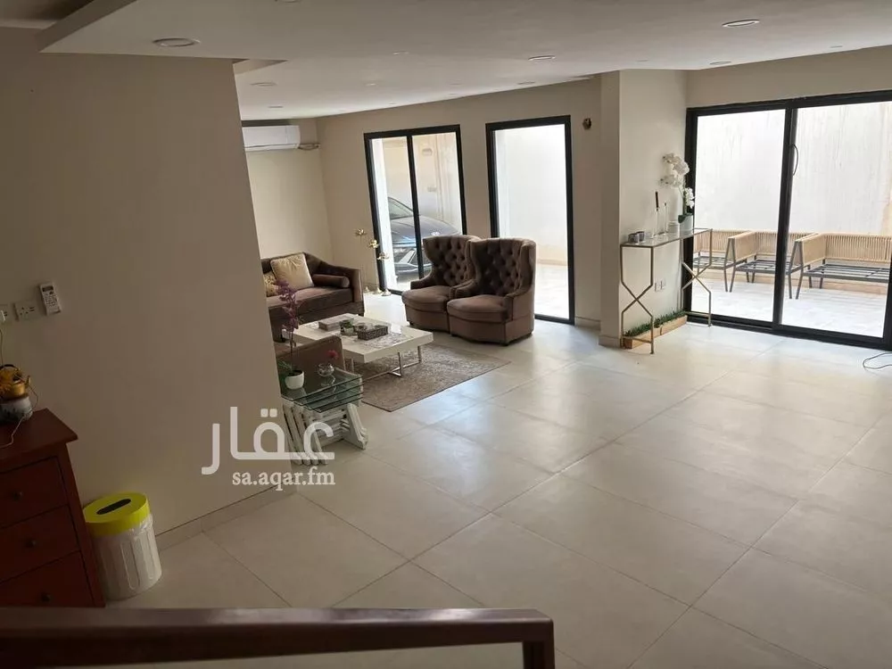 فيلا 7 غرف في الروابي 2